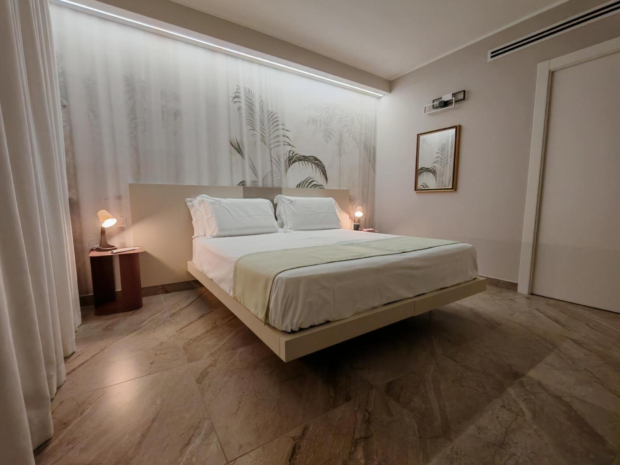 Effe4 Lovely Room Bari Exterior foto