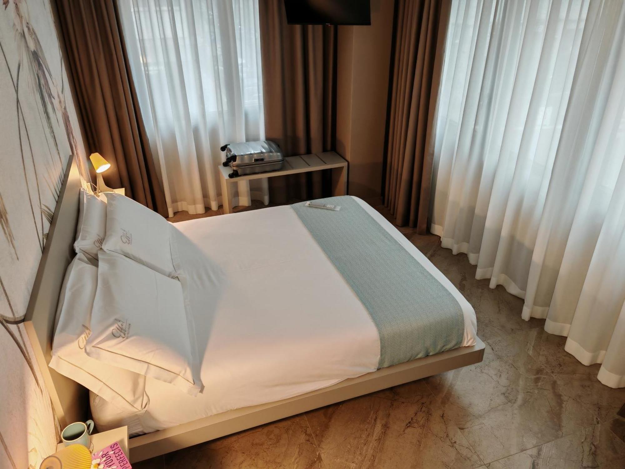 Effe4 Lovely Room Bari Cameră foto